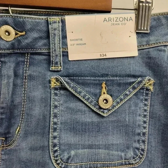 Arizona Jean Co. Shorts (9) - Picture 3 of 9